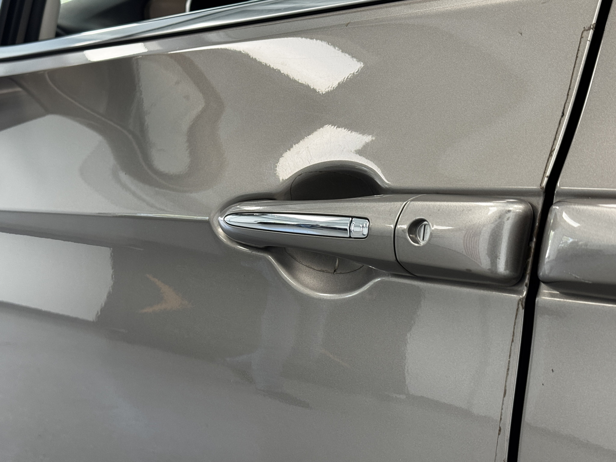 Used 2017 Chrysler Pacifica Touring-L Plus FWD image 12