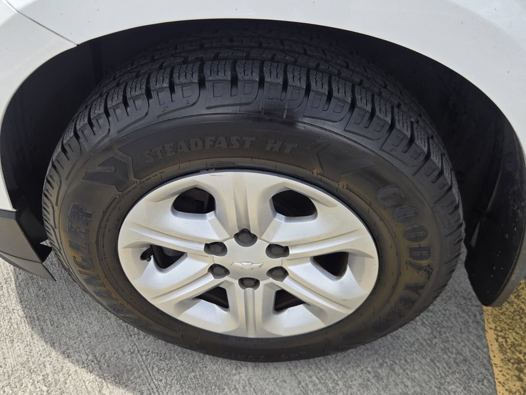 Used 2016 Chevrolet Traverse LS FWD image 10