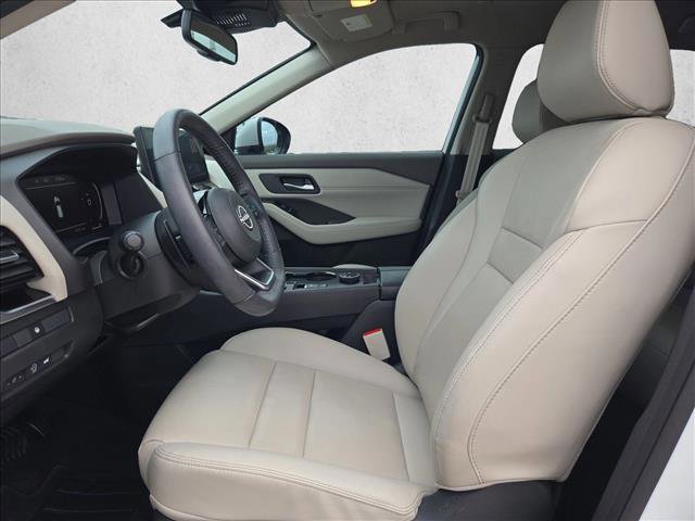 Used 2024 Nissan Rogue SL image 16