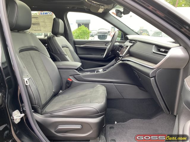 New 2026 Jeep Grand Cherokee Altitude AWD/4WD image 6