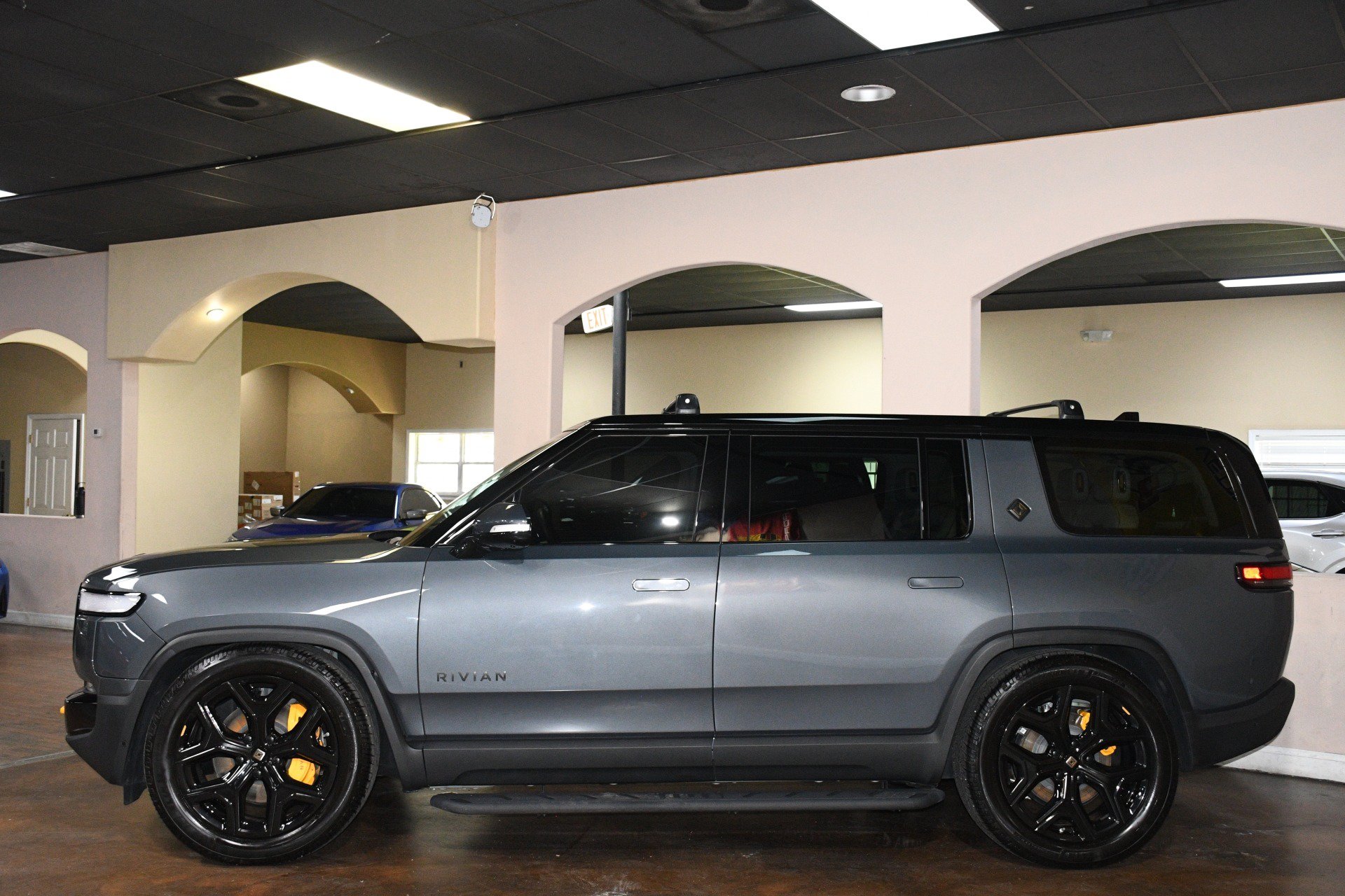 Used 2023 Rivian R1S Launch Edition Quad AWD/4WD image 51