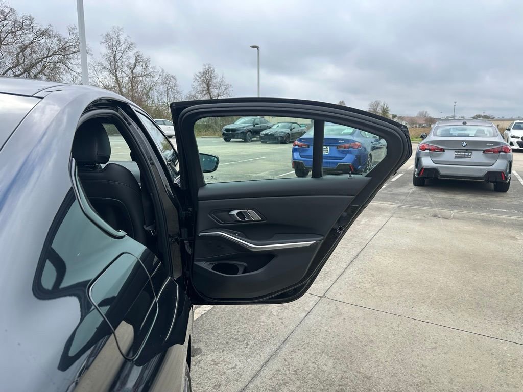 Certified 2023 BMW 330i Sedan w/ Premium Package image 22
