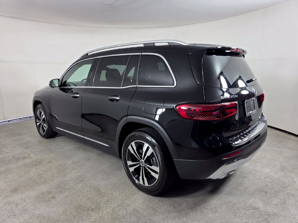 Certified 2025 Mercedes-Benz GLB 250 image 6