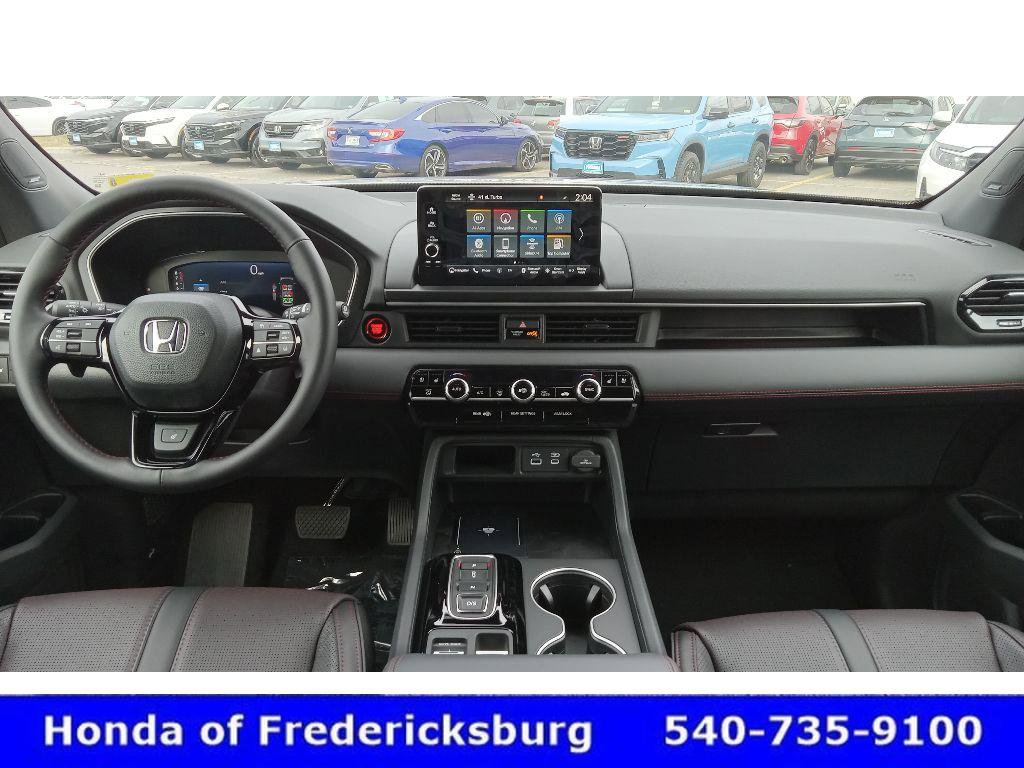 Certified 2025 Honda Pilot Black Edition image 11