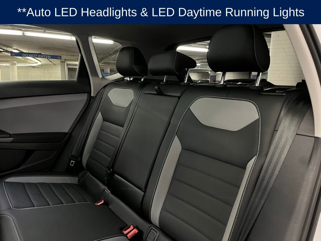 Used 2023 Volkswagen Taos SEL image 21