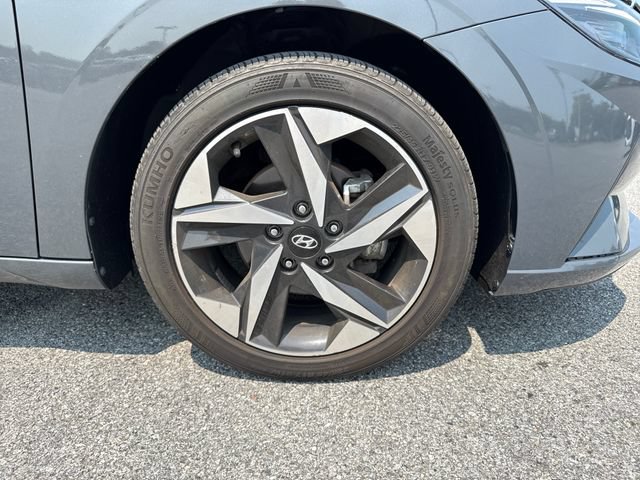 Used 2023 Hyundai Elantra SEL w/ Convenience Package FWD image 11