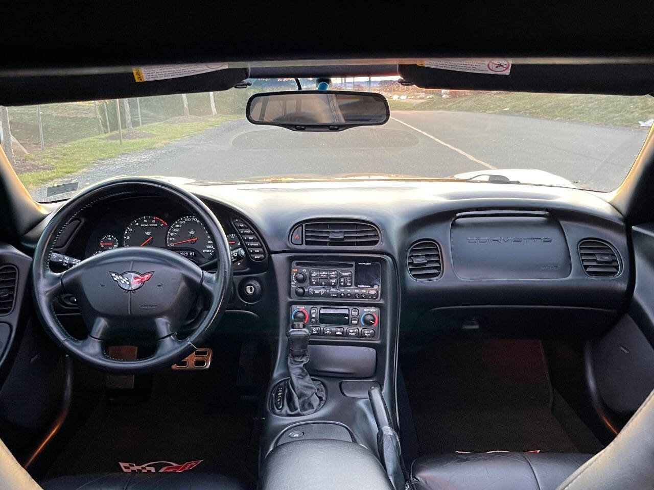 Used 2000 Chevrolet Corvette Coupe image 11