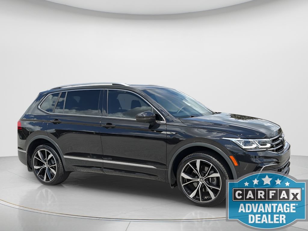Used 2024 Volkswagen Tiguan SEL R-Line AWD/4WD image 4