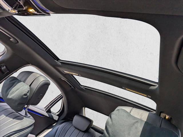 Used 2023 Mercedes-Benz S 500 4MATIC w/ AMG Line image 16