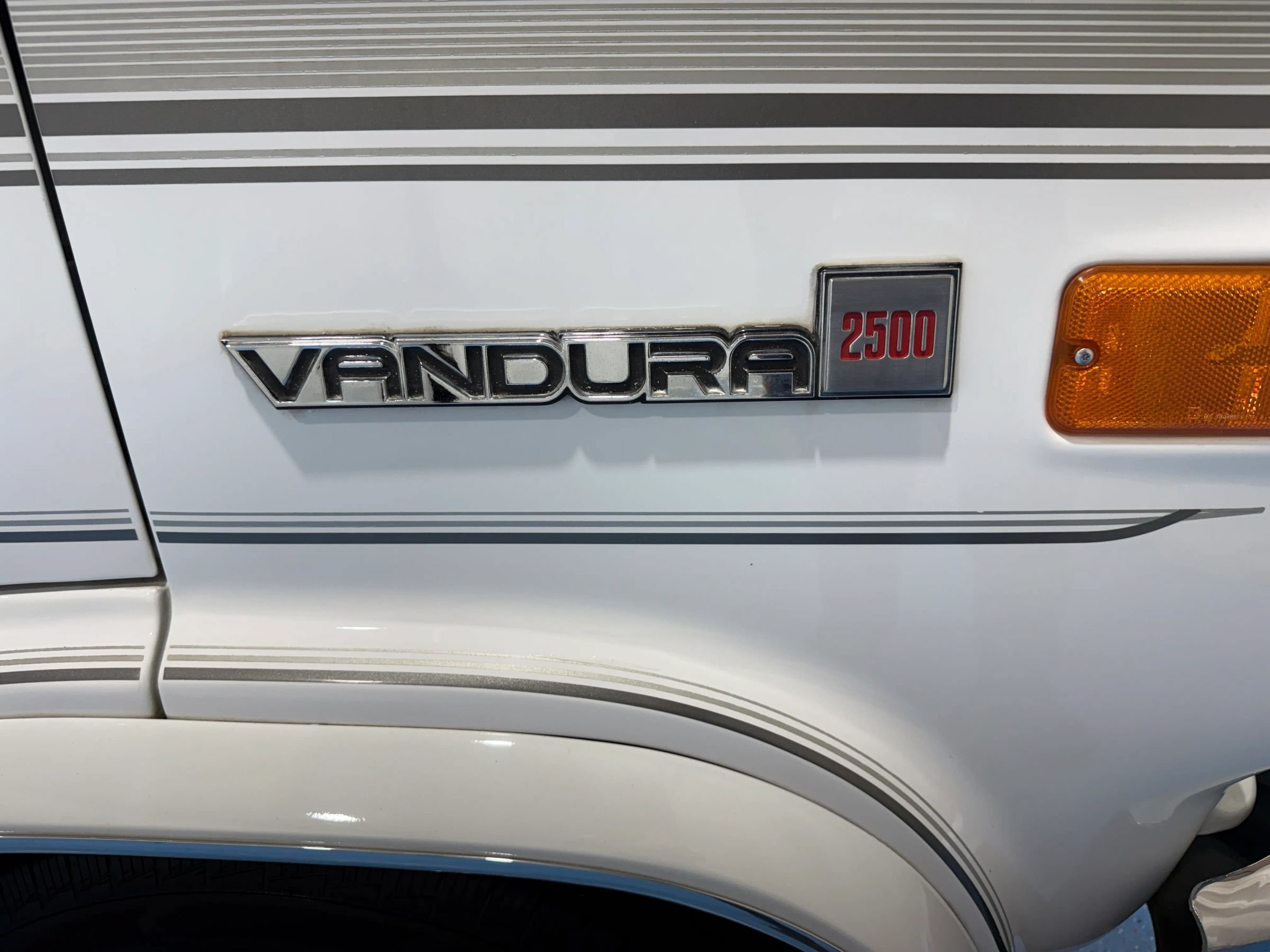 Used 1995 GMC G2500 Vandura RWD image 35