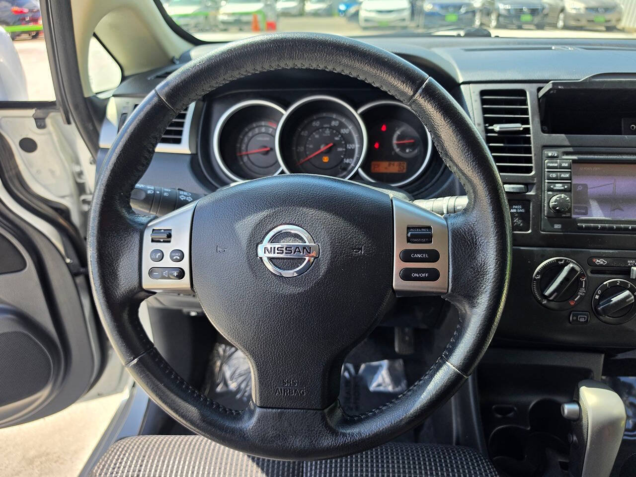Used 2012 Nissan Versa Hatchback w/ SL Navigation Pkg FWD image 43