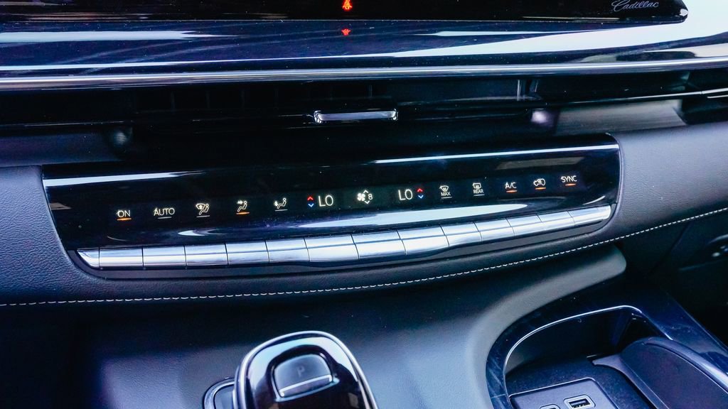 Certified 2024 Cadillac Escalade Sport w/ LPO, ONYX Package image 20