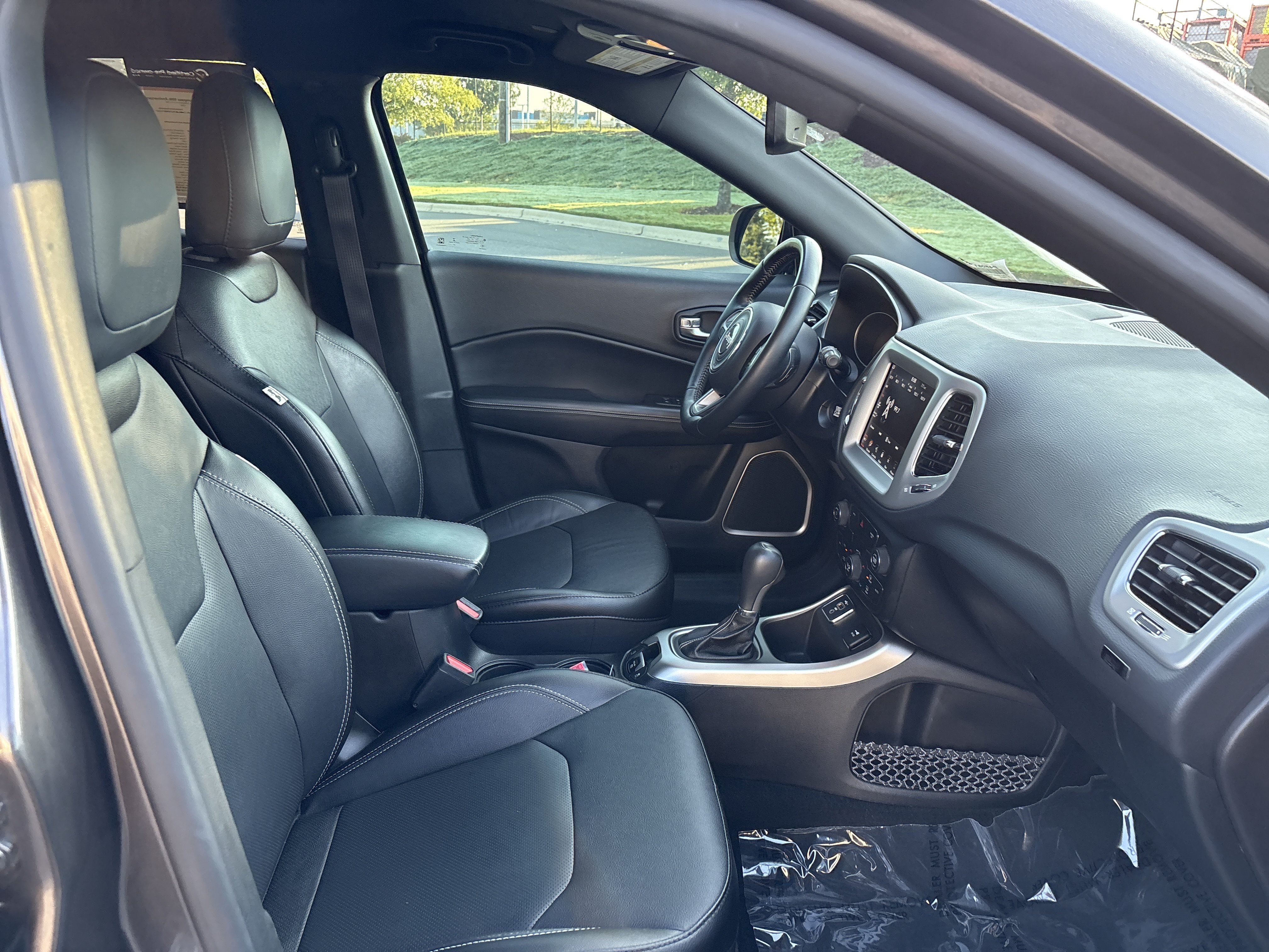 Used 2021 Jeep Compass Latitude FWD image 24
