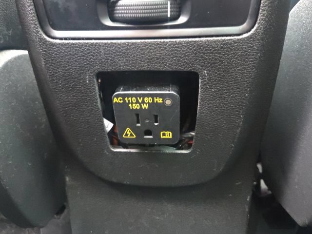 Used 2013 Ford C-MAX Energi SEL FWD image 22