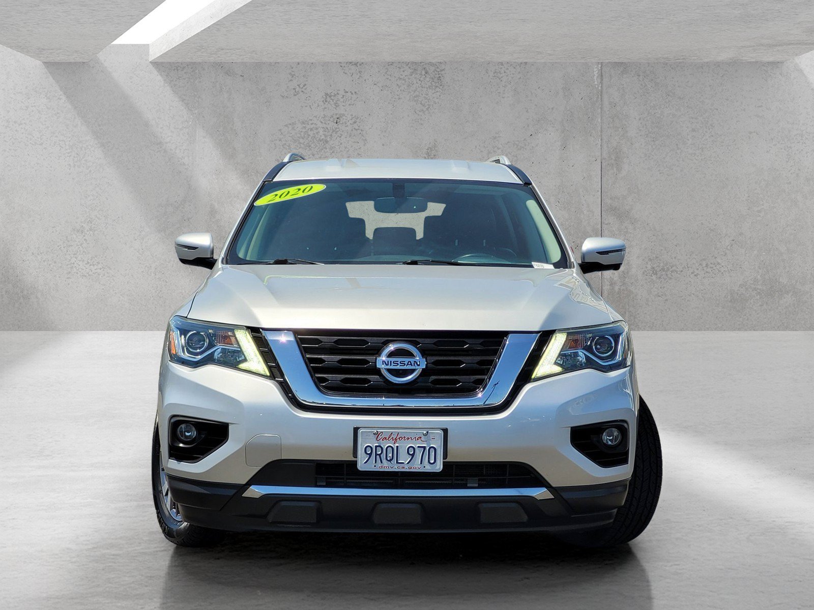 Used 2020 Nissan Pathfinder SL FWD image 3