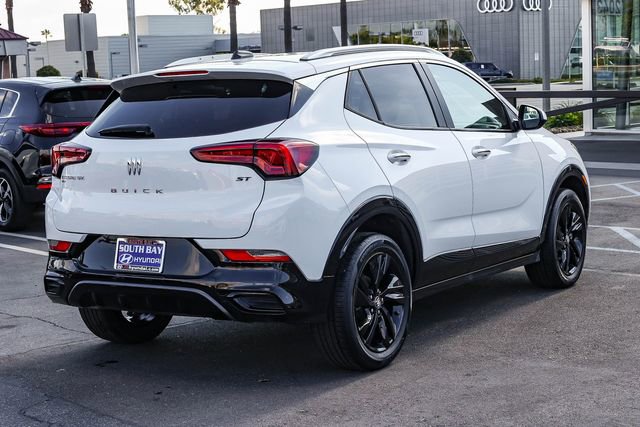 Used 2024 Buick Encore GX Sport Touring image 6