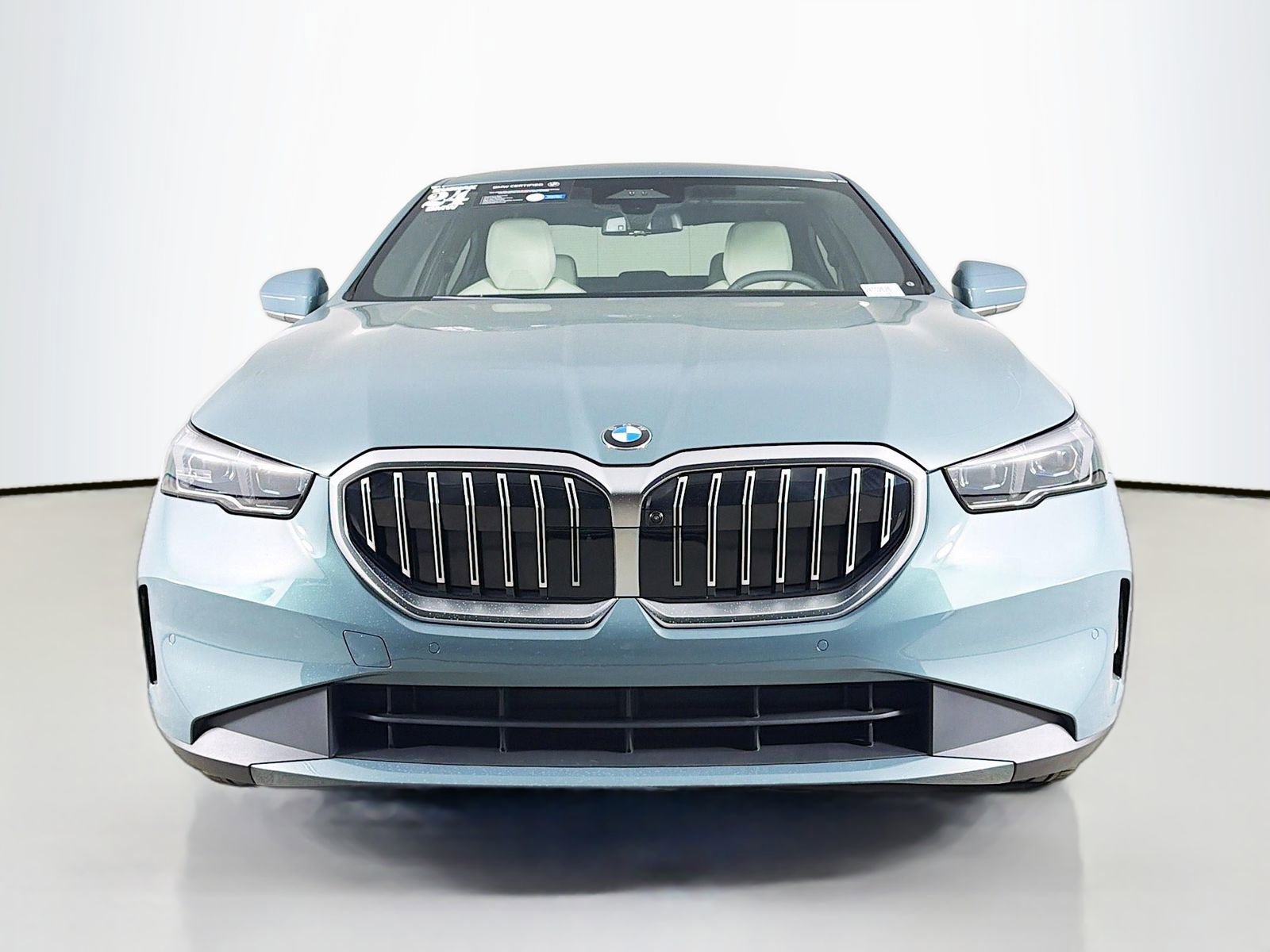 Certified 2024 BMW 530i w/ Premium Package RWD image 2