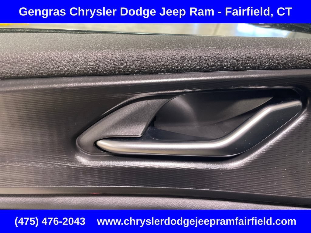 Certified 2025 Jeep Grand Cherokee L Altitude AWD/4WD image 49