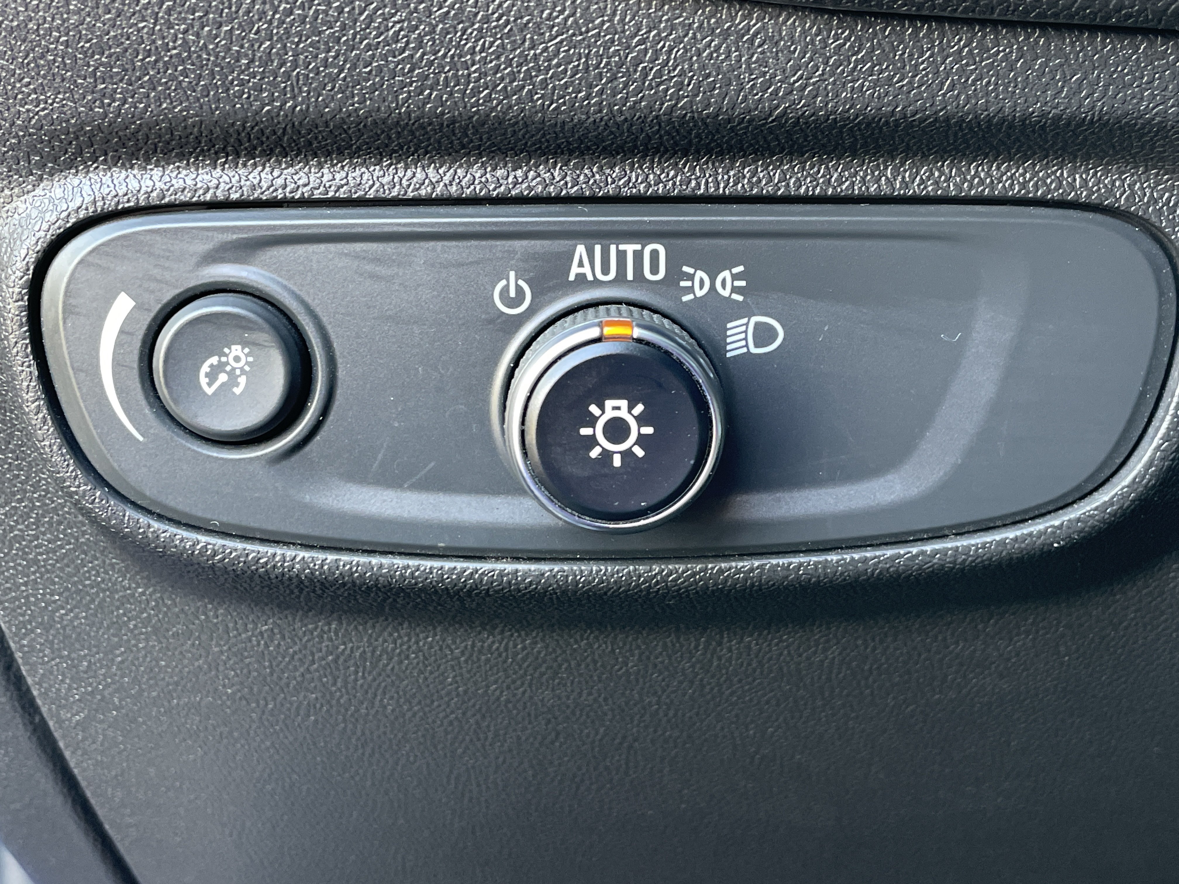 Used 2024 Chevrolet Equinox LT AWD/4WD image 32