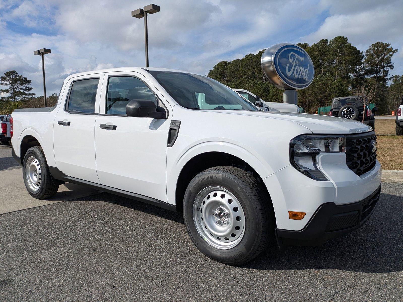 New 2026 Ford Maverick XL w/ Equipment Group 101A image 2