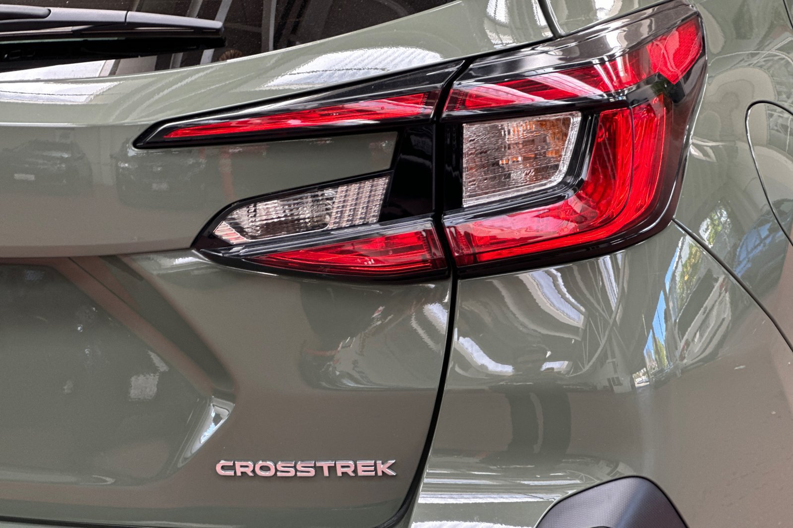 Used 2024 Subaru Crosstrek 2.5i Limited AWD/4WD image 36