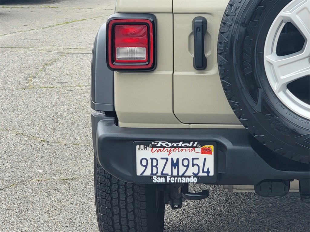 Used 2022 Jeep Wrangler Unlimited Sport image 7