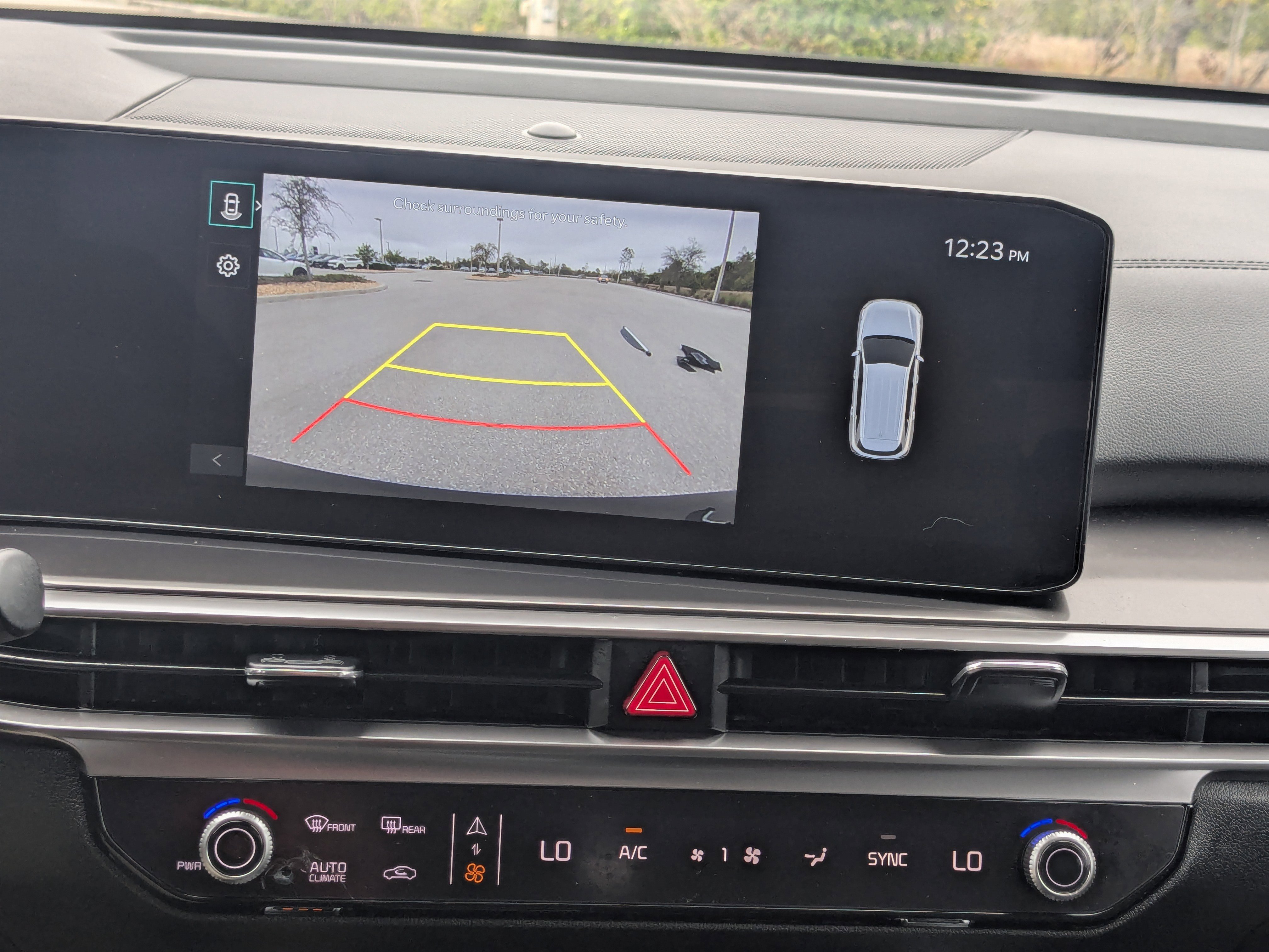 Certified 2025 Kia Sorento S image 33