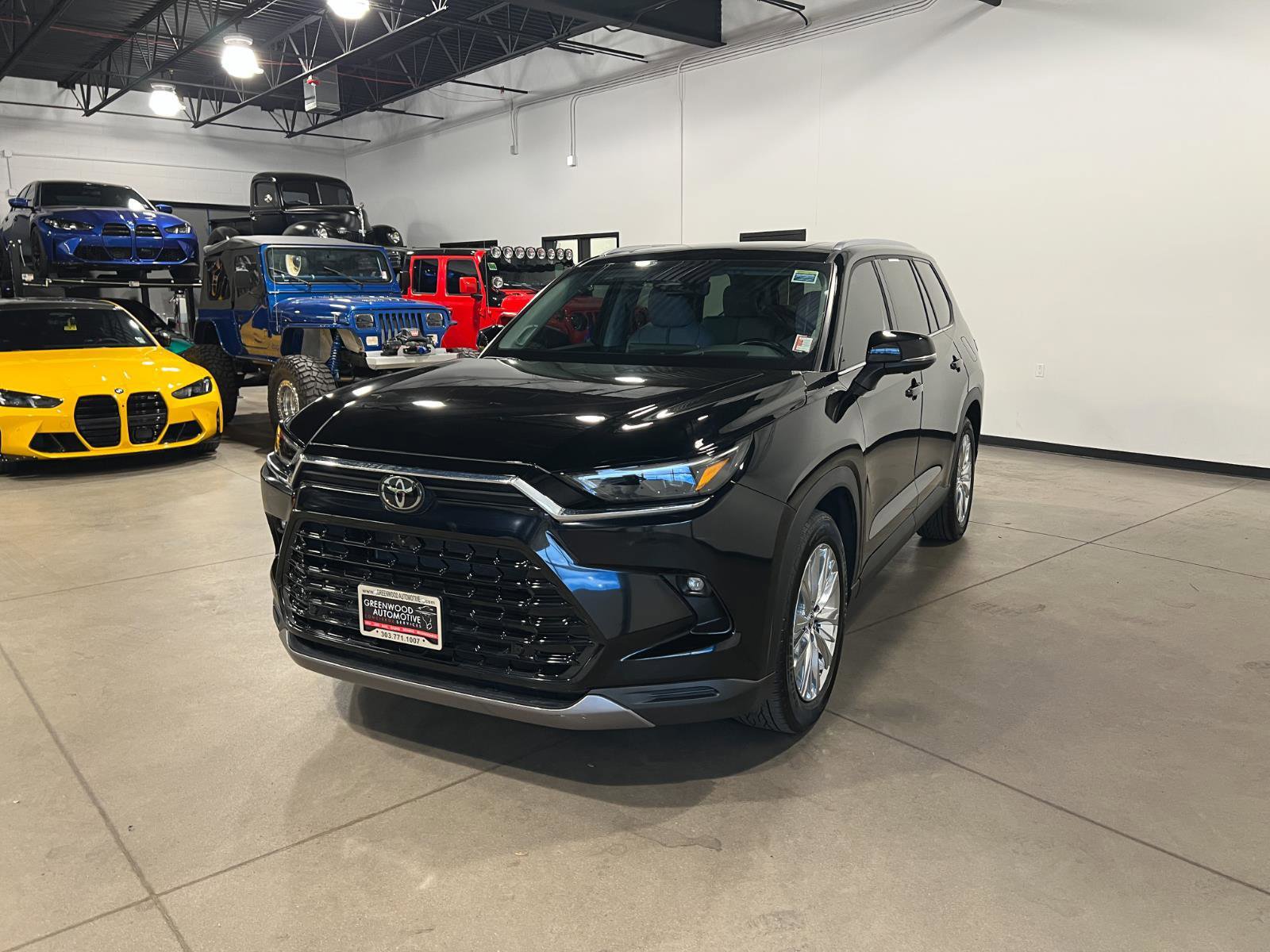 Used 2024 Toyota Grand Highlander AWD image 7