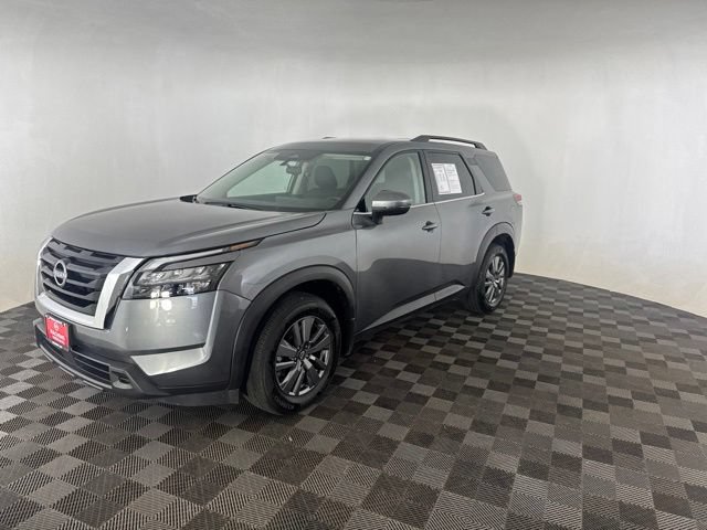 Certified 2025 Nissan Pathfinder SV w/ Cargo Package AWD/4WD image 10