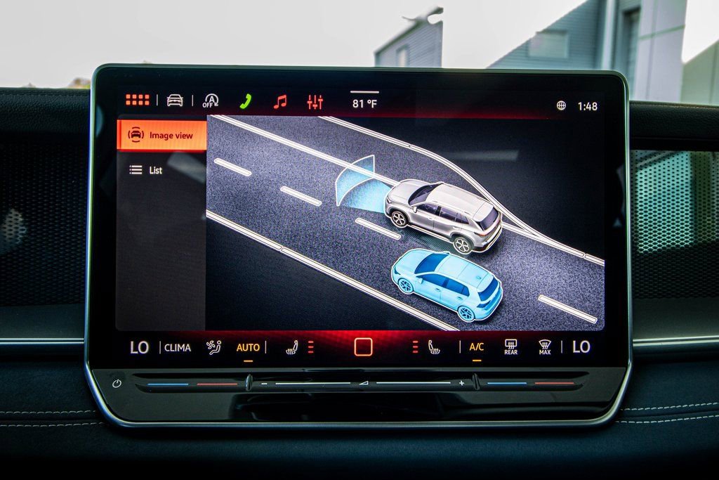 New 2026 Volkswagen Tiguan SE image 40