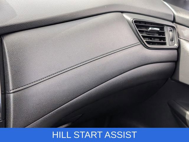 Used 2019 Nissan Rogue SV image 27