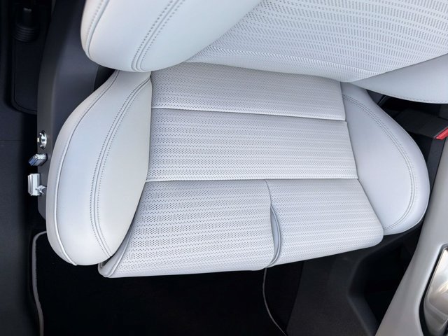 New 2026 Lincoln Nautilus Reserve AWD/4WD image 18