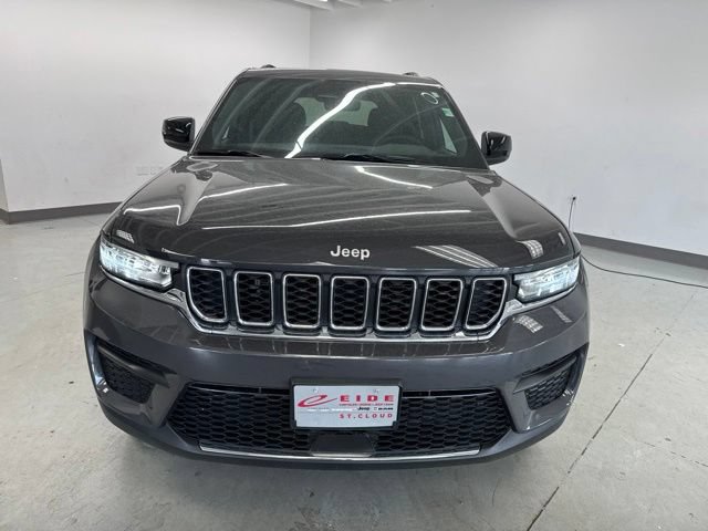 New 2026 Jeep Grand Cherokee Laredo X AWD/4WD image 2