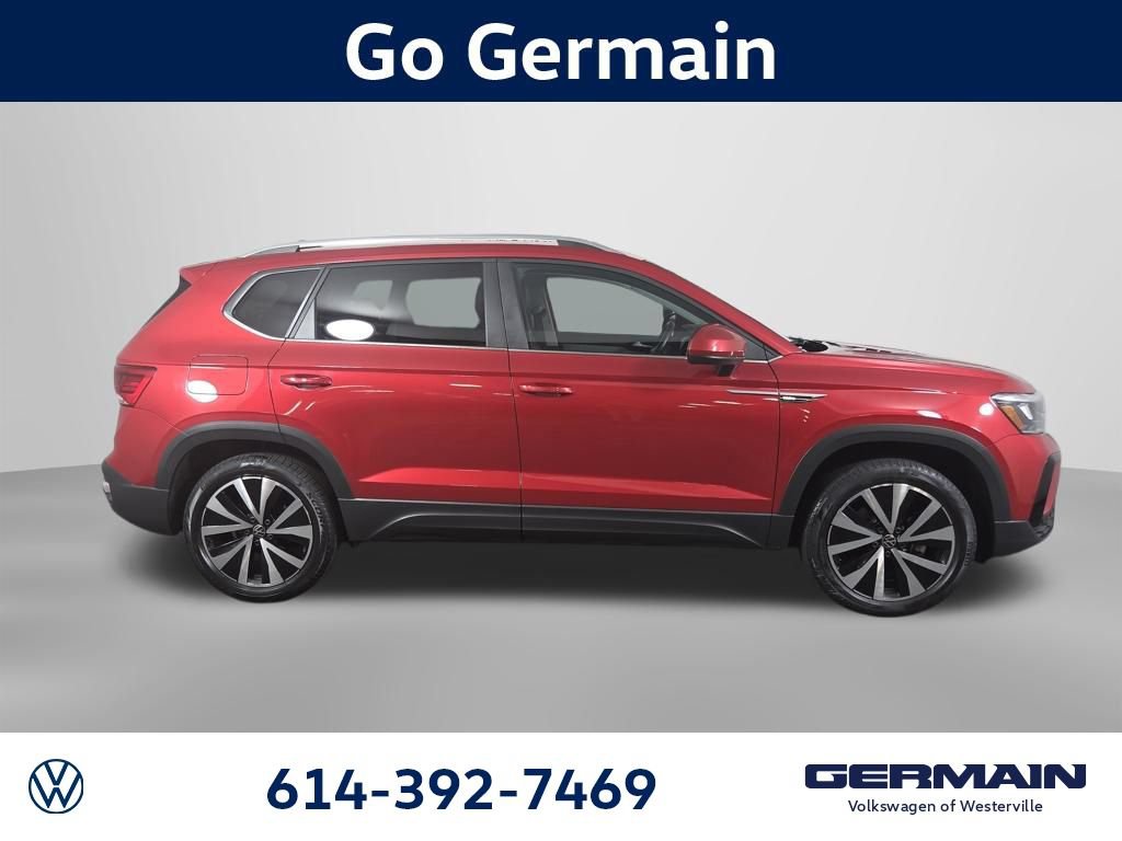 Used 2022 Volkswagen Taos SE w/ Driver Assistance Package AWD/4WD image 6