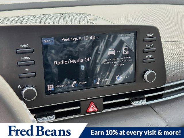 New 2026 Hyundai Elantra SE FWD image 18