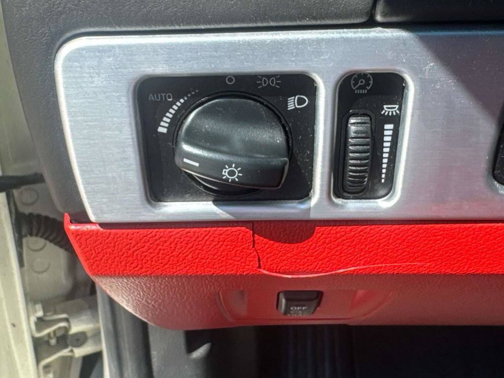 Used 2002 Ford Thunderbird RWD image 19