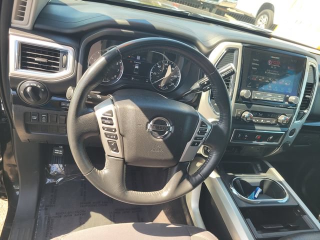 Used 2021 Nissan Titan SV w/ SV Convenience Package AWD/4WD image 30