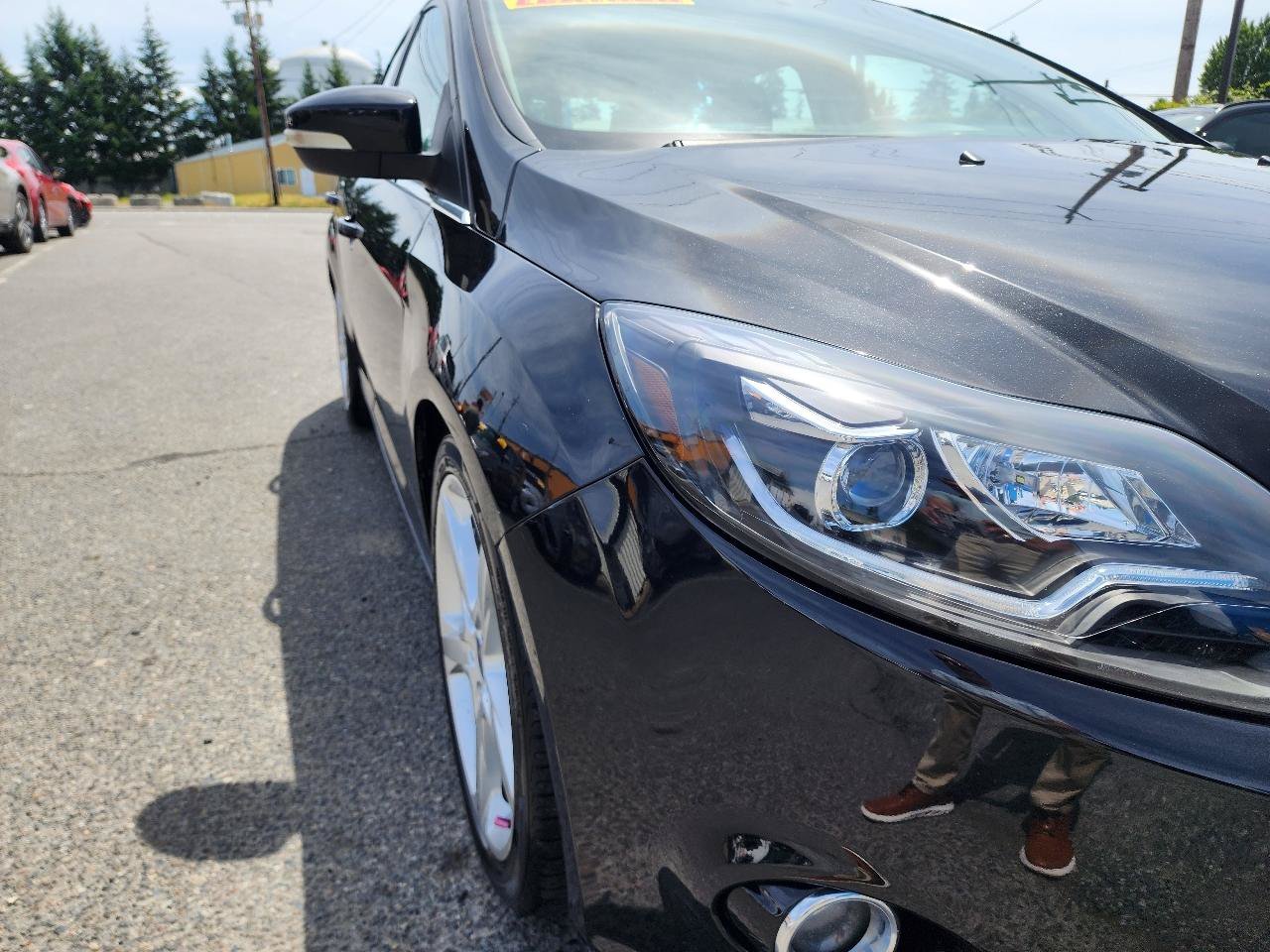 Used 2014 Ford Focus Titanium FWD image 30
