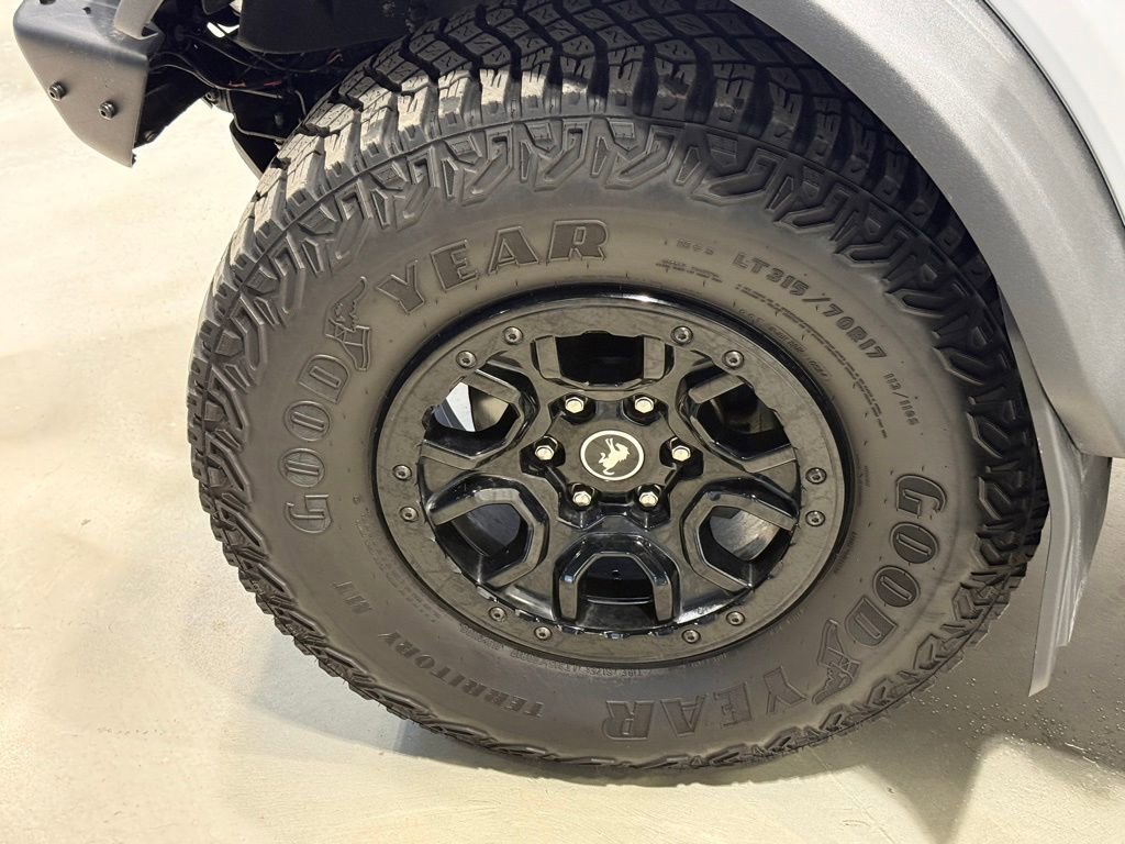 Used 2024 Ford Bronco Wildtrak image 7