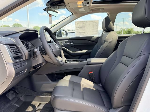 New 2026 Nissan Rogue Dark Armor FWD image 16