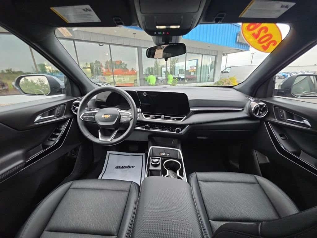 Used 2026 Chevrolet Equinox LT w/ Convenience Package II AWD/4WD image 17