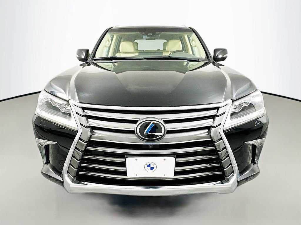 Used 2018 Lexus LX 570 4WD image 2