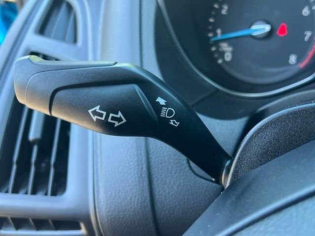 Used 2016 Ford Focus SE w/ SE Cold Weather Package FWD image 21
