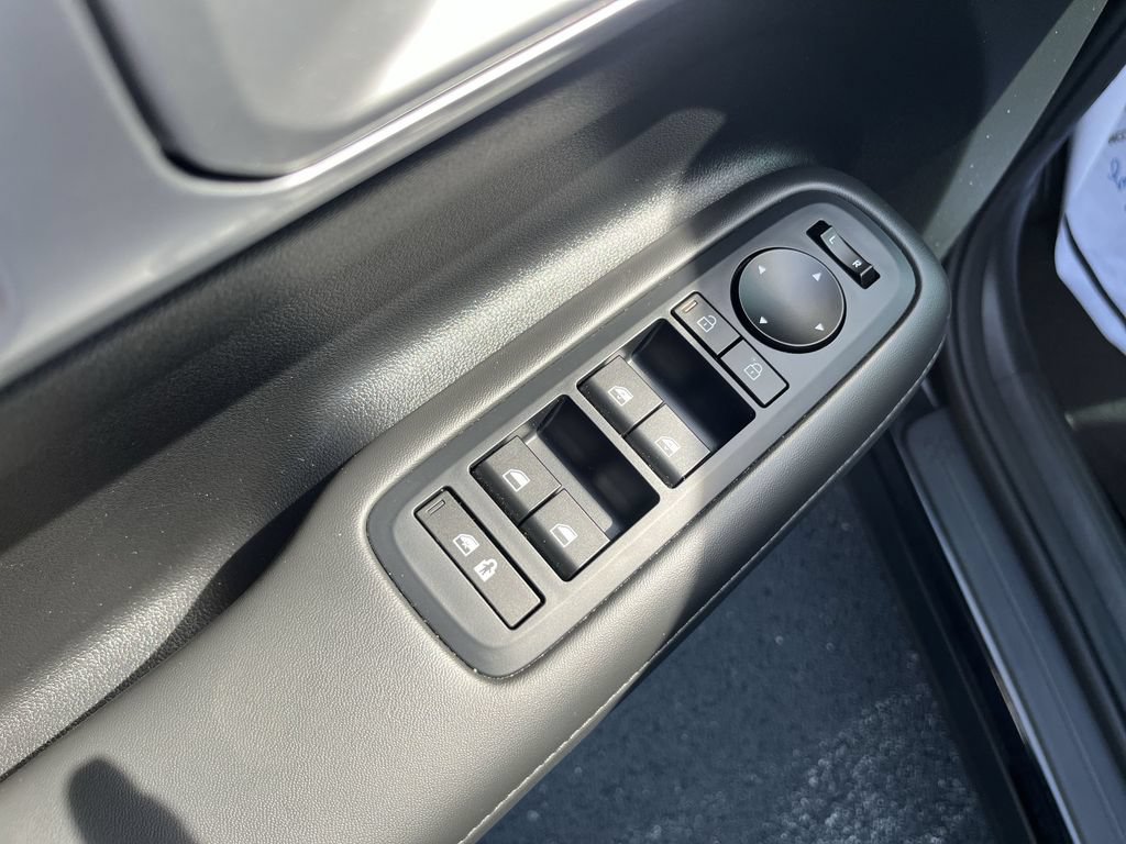 Used 2024 Hyundai Santa Fe SEL FWD image 19