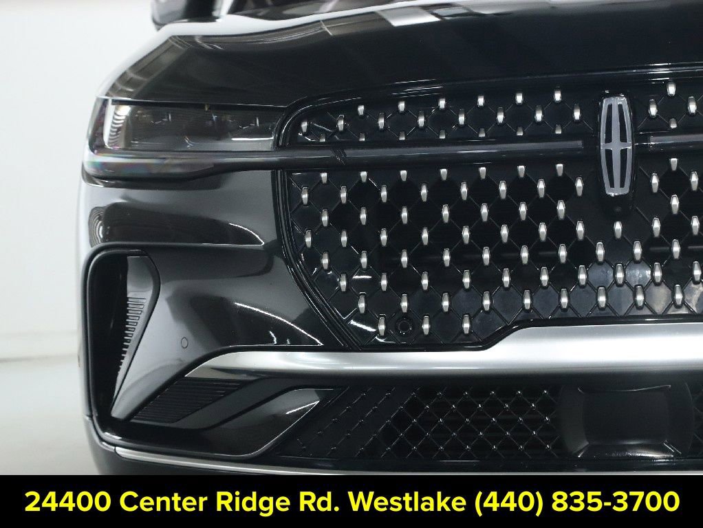 Certified 2024 Lincoln Nautilus Reserve w/ Equipment Group 202A AWD/4WD image 7