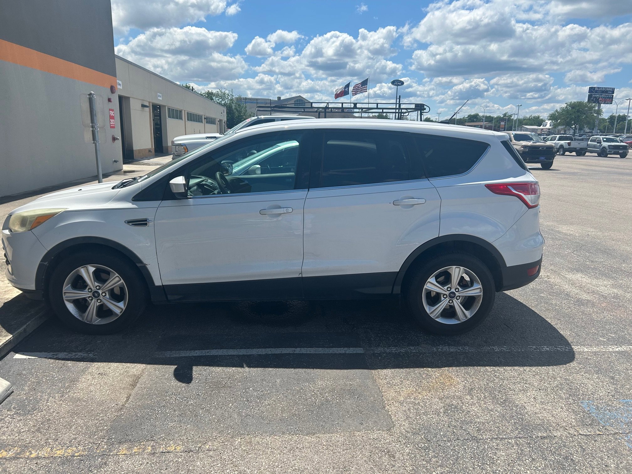 Used 2016 Ford Escape SE FWD image 15
