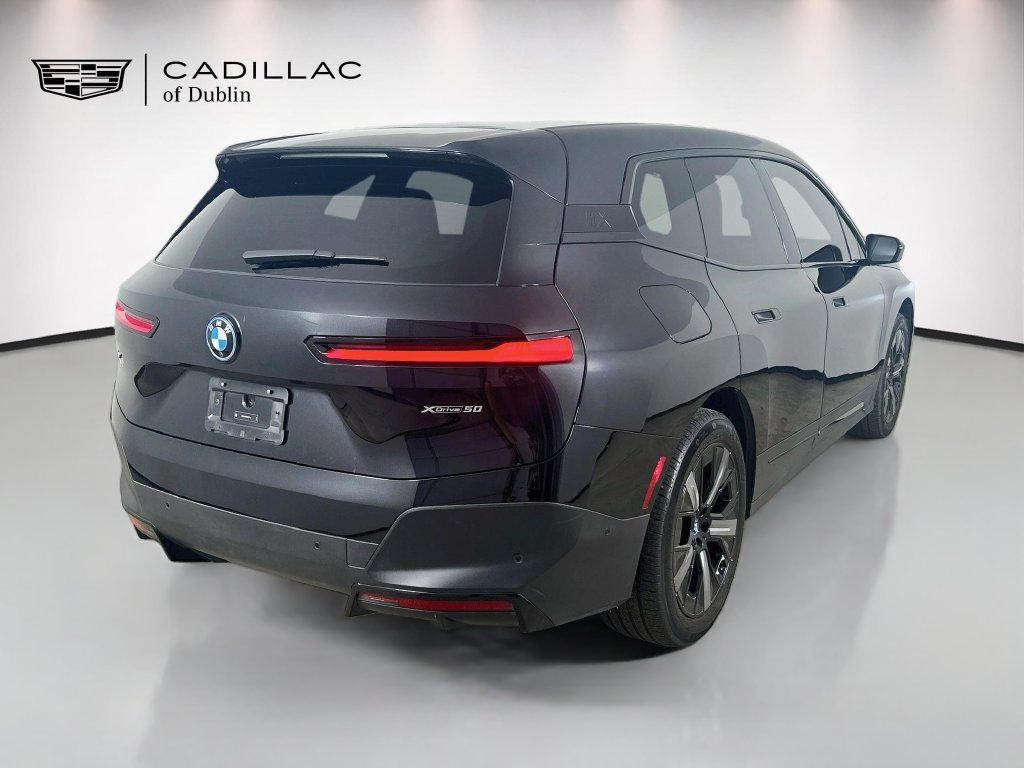 Used 2025 BMW iX xDrive50 w/ Convenience Package AWD/4WD image 5