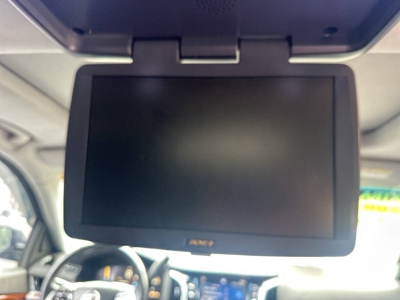 Used 2015 Cadillac Escalade ESV Luxury AWD/4WD image 30