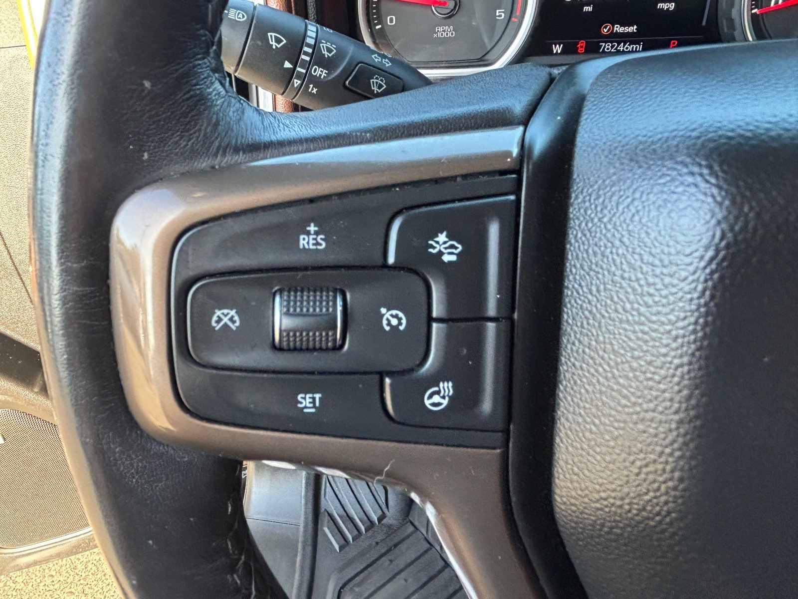 Used 2022 Chevrolet Silverado 2500 High Country w/ Z71 Off-Road Package AWD/4WD image 22