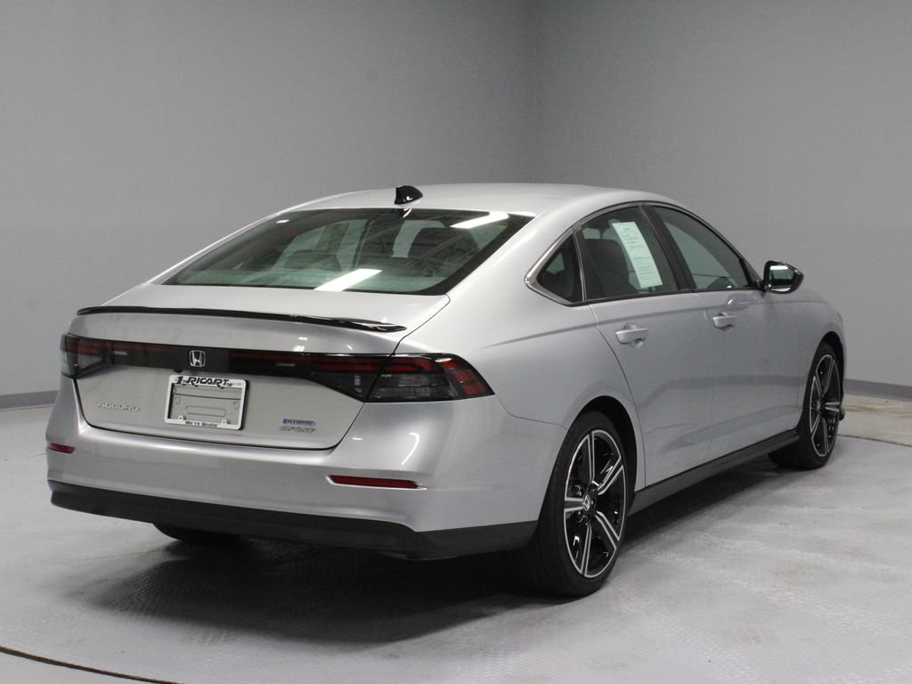 Used 2025 Honda Accord Sport image 10